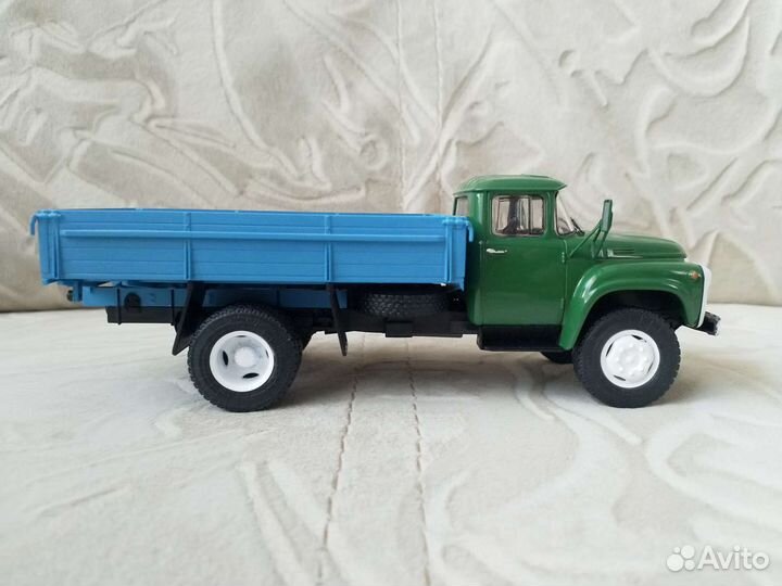 Модель грузовика ЗИЛ 130