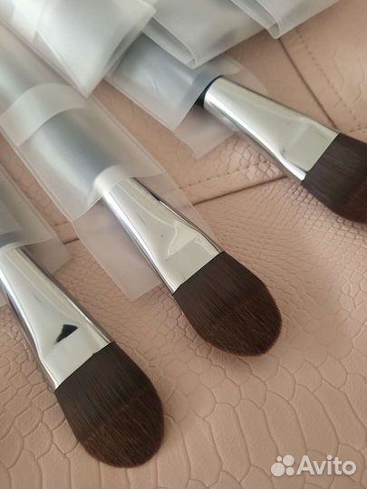 Кисти для макияжа