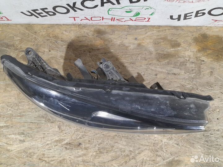 Фара правая LADA Vesta (2016-2022)