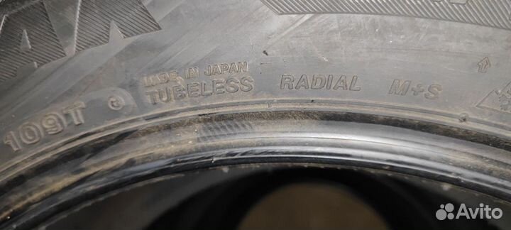 Bridgestone Blizzak DM-V2 255/55 R18