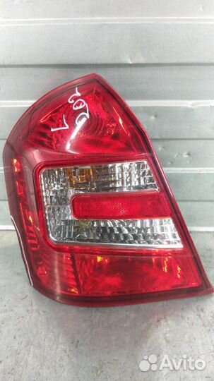 Фонарь задний левый