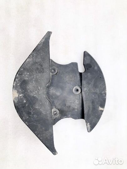 Ducati Multistrada 1200S пластик нижней траверсы