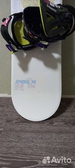 Сноуборд Kissmark 142cm+крепления Kissmark