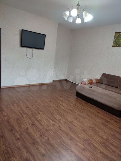 3-к. квартира, 87 м², 5/5 эт.