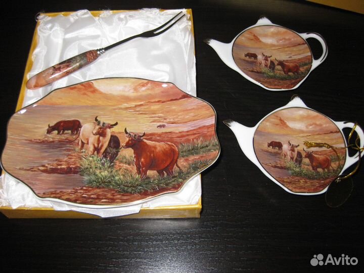 Чашки с заварочной емкостью и набор