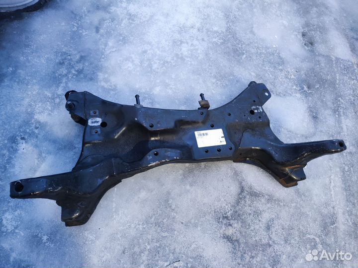 Подрамник на lancer 9