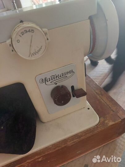 Швейная машинка