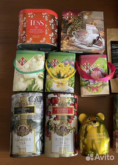 Чай в красивых баночках