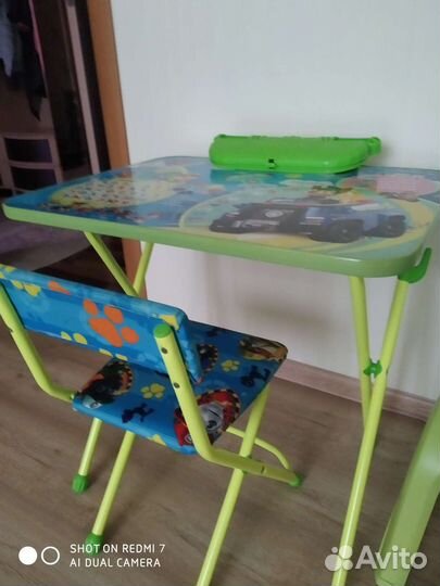 Детский стол и стул 