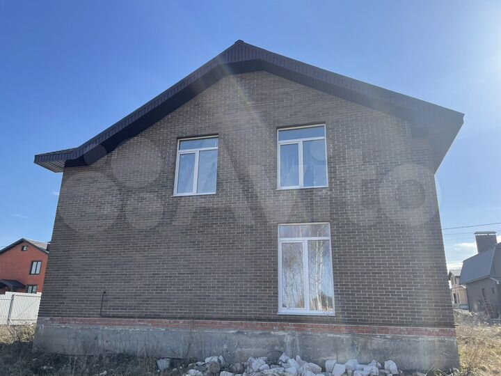 Дом 180 м² на участке 12 сот.