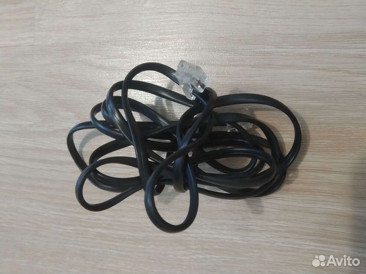 Телефонные провода