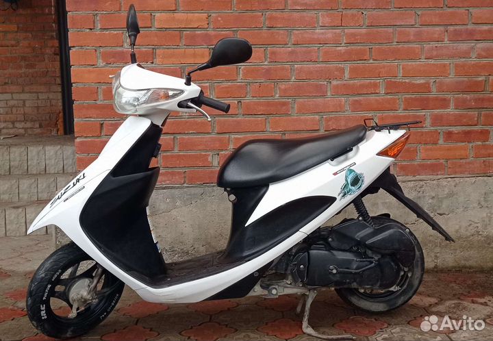 Скутер Suzuki