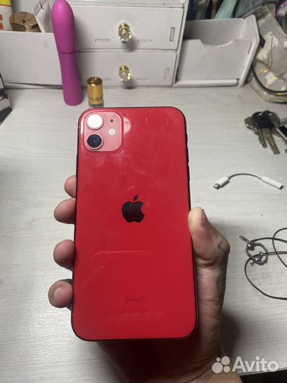iPhone 11, 64 ГБ