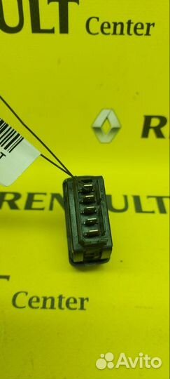 Кнопка стеклоподъемника Renault Symbol