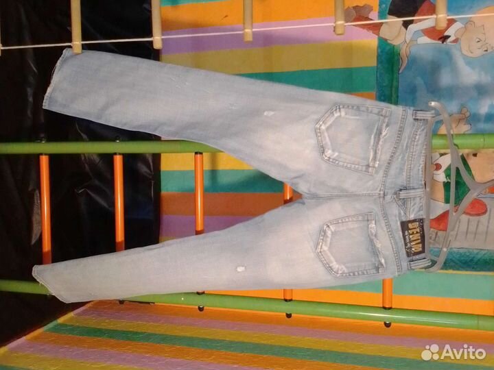 Джинсы