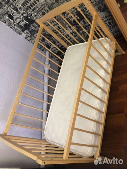 Детская кроватка