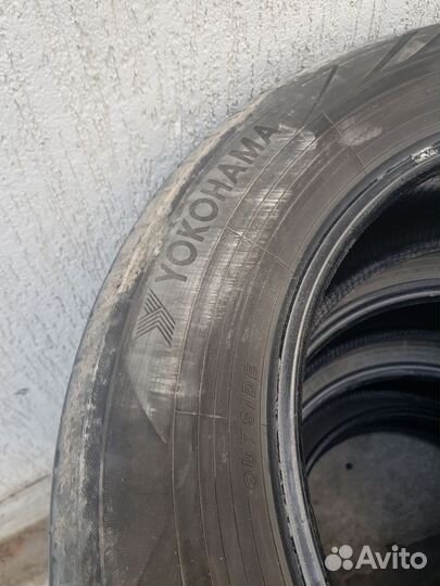 Yokohama 106ZS 215/65 R17