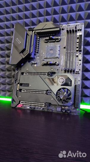 Материнская плата ASRock X570 Taichi Razer Edition