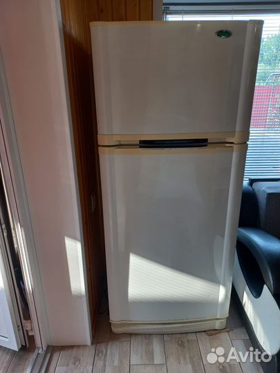 Холодильник goldstar