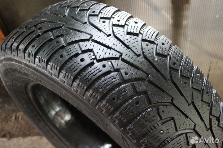 Nokian Tyres Hakkapeliitta 5 SUV 235/65 R17