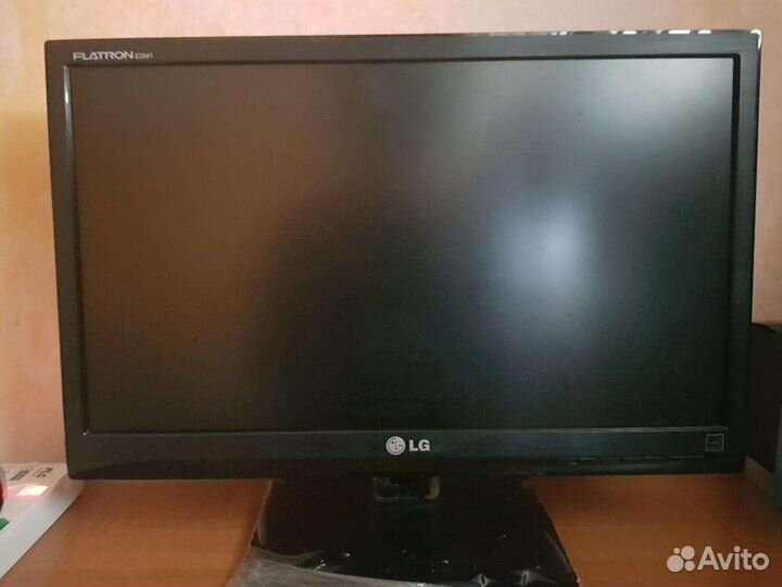 LG Flatron E2041