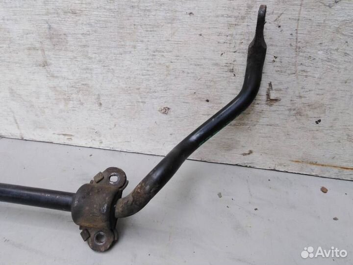 Стабилизатор передний