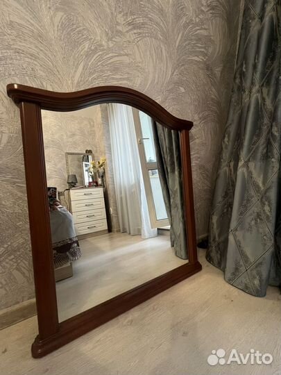 Зеркало настенное