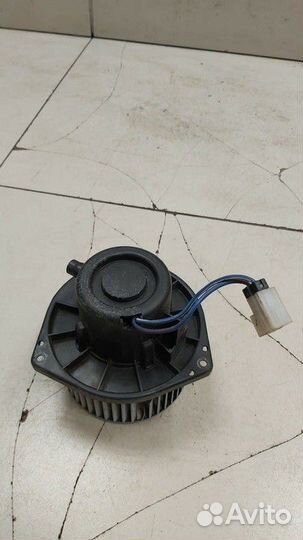 Моторчик отопителя Nissan Primera