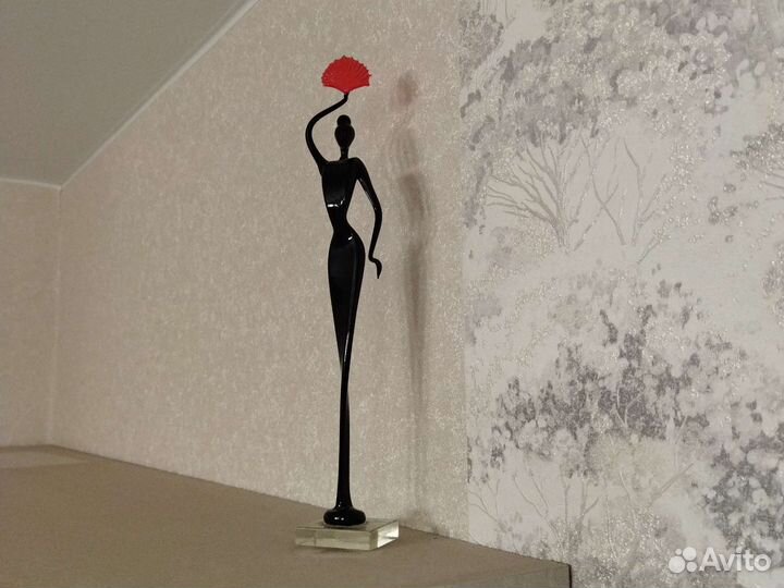 Фигурка из стекла Кармэн