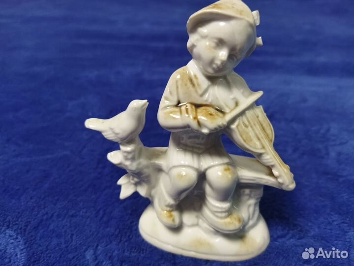 Статуэтка антикварная