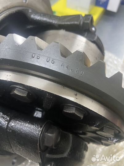 Редуктор задний с блокировкой LC200 41110-60C11