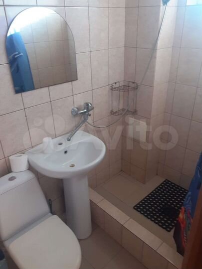 Комната 18 м² в 7-к., 2/2 эт.