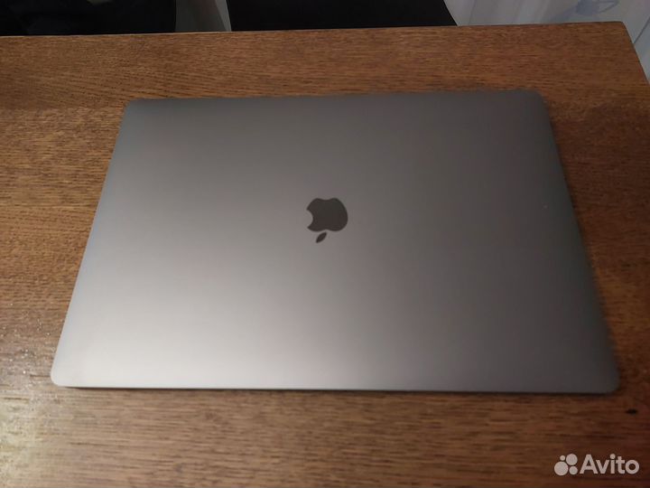 Macbook pro 16 2019 i7 32gb 512gb