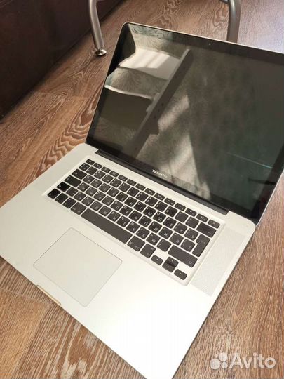 MacBook pro 15 2008 late
