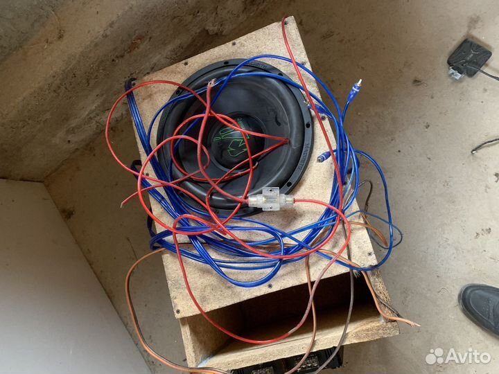 Сабвуфер Machete