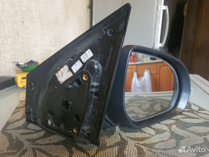 Зеркало рио 3 rio 3 правое оригинал б.у