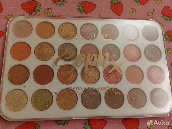 Тени 24 цвета(матовые,шимерные)