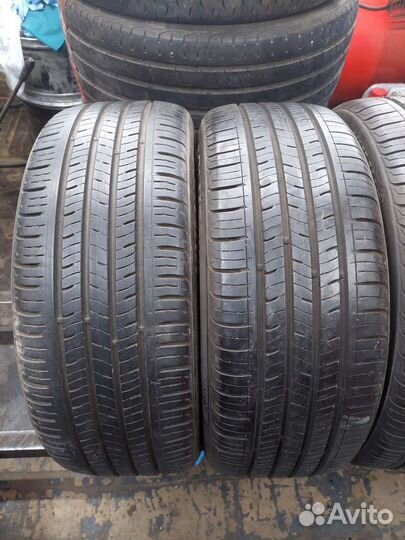 Kumho Solus TA31 215/50 R17 95V