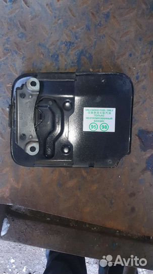 Лючек бензобака renault logan 2