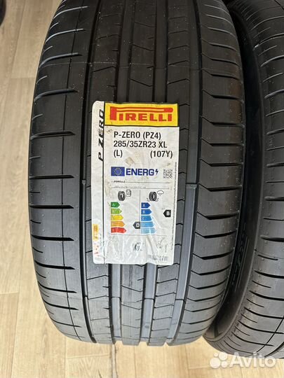 Pirelli P Zero PZ4 285/35 R23 и 325/30 R23 Y
