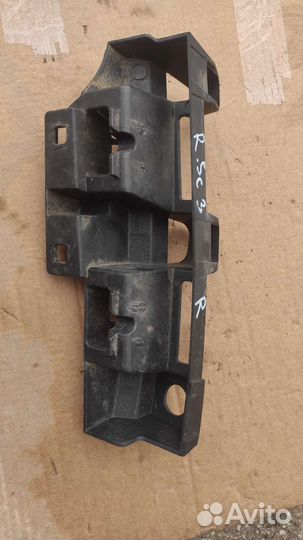 622200007R Кронштейн бампера фары Рено Сценик 3