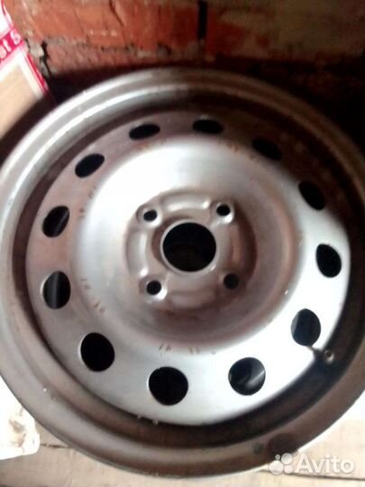 Автомобильные диски r15