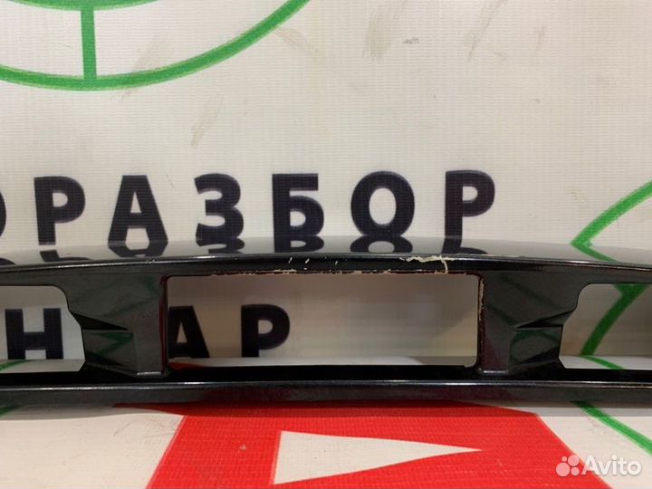 Накладка на крышку багажника (молдинг) Mazda Mazda