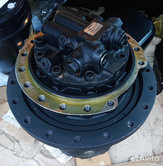 Редуктор хода Hitachi ZX 200-3 с мотором-199