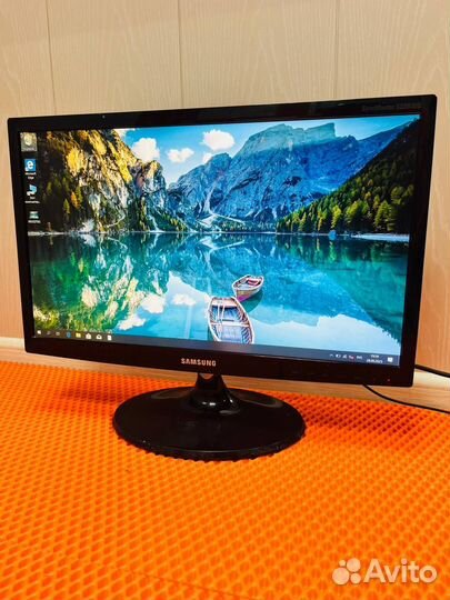 Монитор Samsung 22