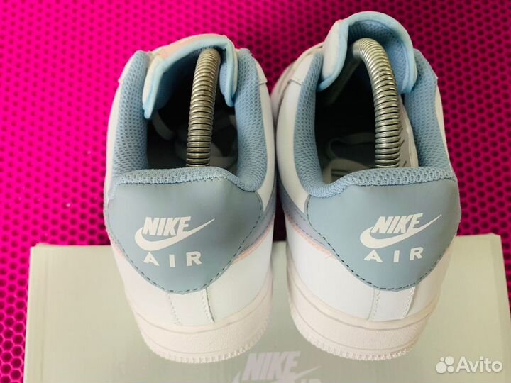 Кроссовки Nike Air Force 1 Low LV8 Double Swoosh