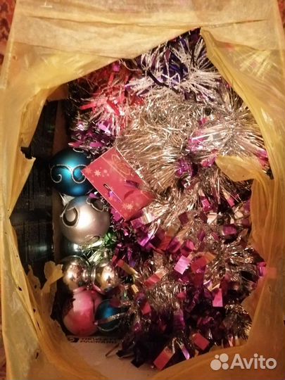 Елочные игрушки