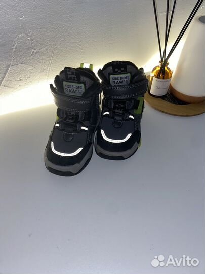 Ботинки демисезонные для мальчика 23