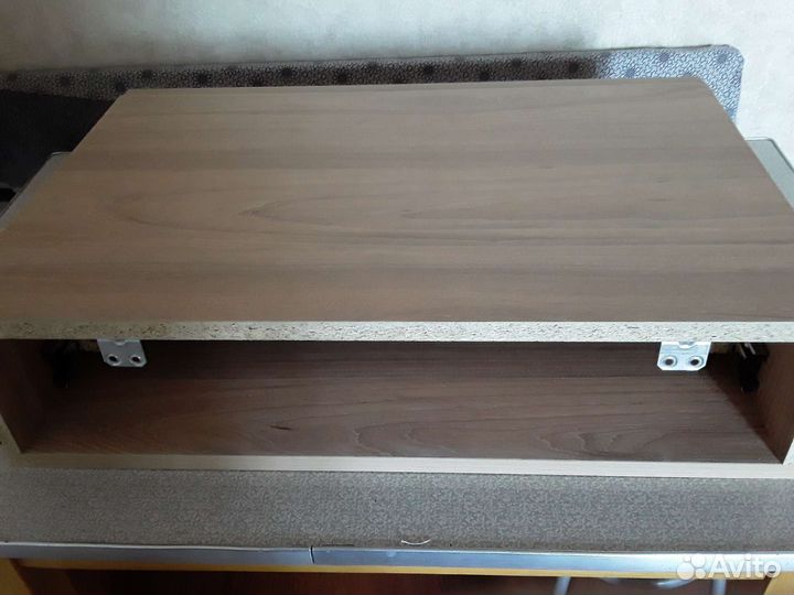 Подвесная тумба в прихожую