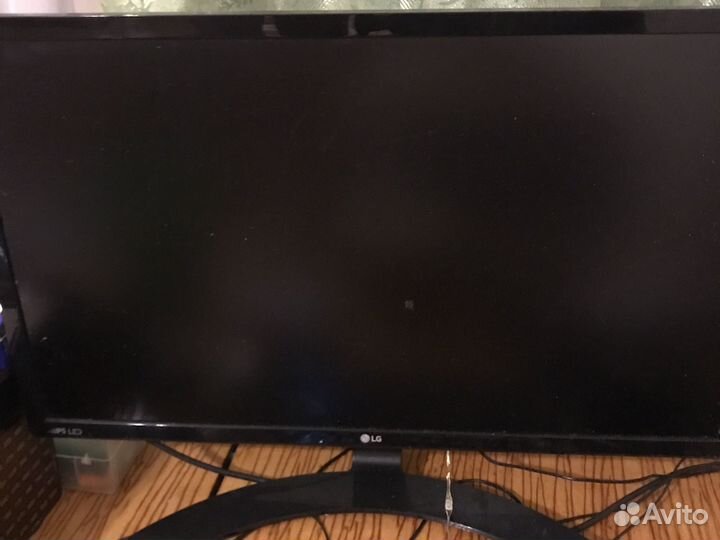 Монитор LG 1080p